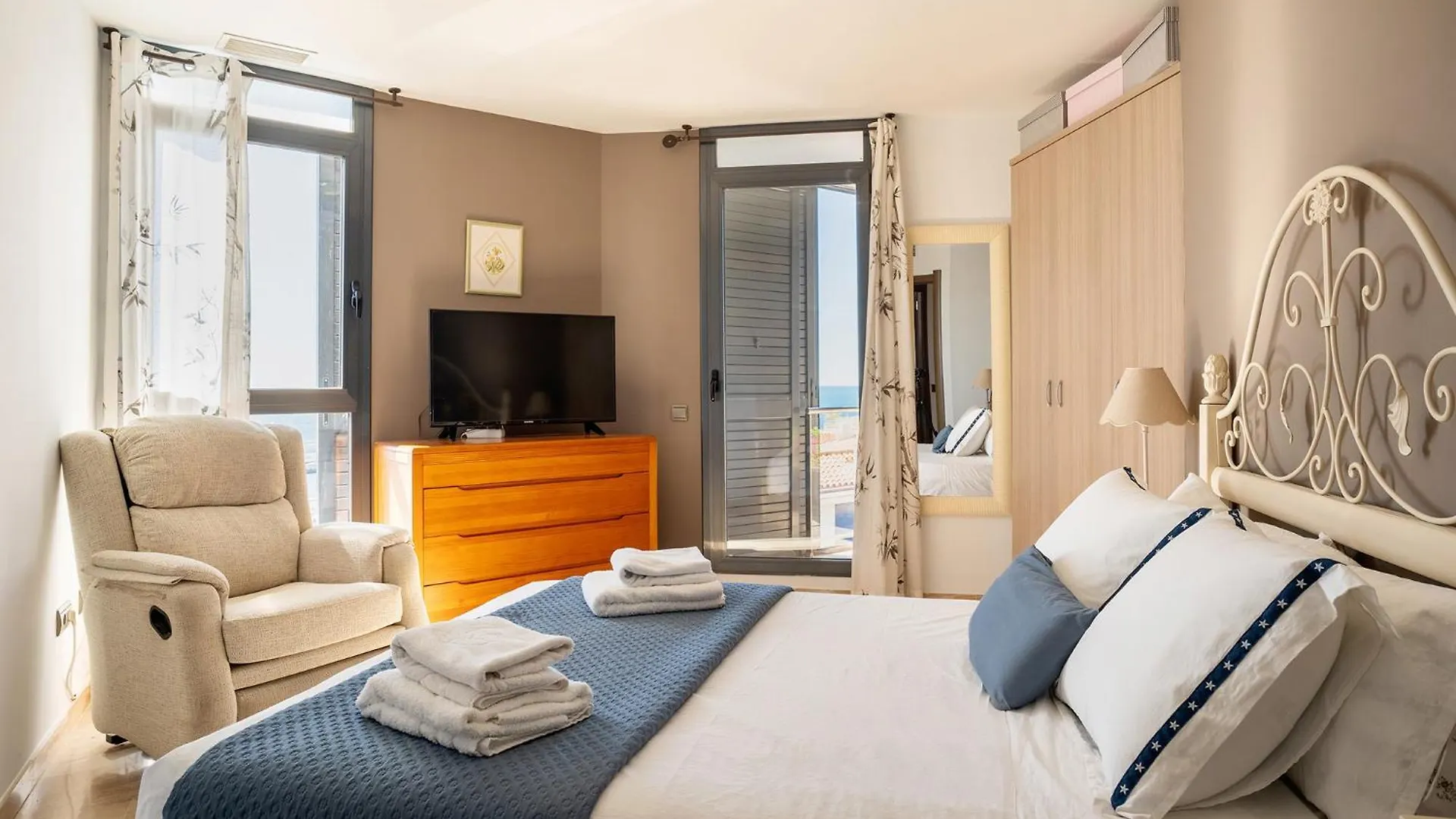 Duplex Llucia Apartment L'Ametlla de Mar Spain